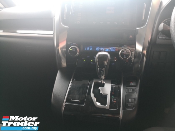 2017 TOYOTA VELLFIRE 2.5 Z 规格 制造年份 2017 全包 2 电动门 7 座赛车 2021 ((( 自由 2 一年保修 )))