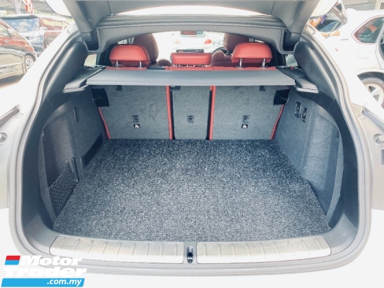 2022 宝马X4 2.0 (一个) Facelift M-Sport CKD全面服务UW2027