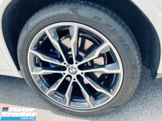 2022 宝马X4 2.0 (一个) Facelift M-Sport CKD全面服务UW2027