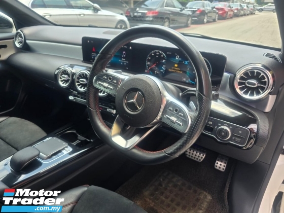 2018 梅赛德斯-奔驰 A250 2.0cc AMG 系列 (CBU) (自由 2 YWRTY) 地理信息系统 2018