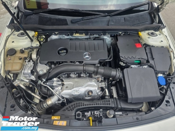 2018 梅赛德斯-奔驰 A250 2.0cc AMG 系列 (CBU) (自由 2 YWRTY) 地理信息系统 2018