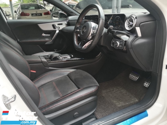 2018 Mercedes-Benz A级A250 AMG CBU掀背车W177年 2018 完成了64000公里的Hap Seng Star全面服务 (2 年保修)