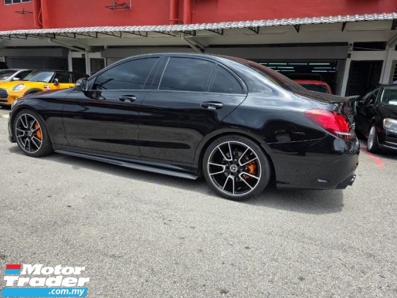 2019 梅赛德斯-奔驰 C 级 C300 2.0cc AMG 线 (CKD) (自由 2 YWRTY) REG 2019