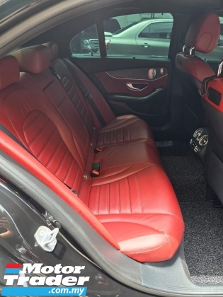 2019 梅赛德斯-奔驰 C 级 C300 2.0cc AMG 线 (CKD) (自由 2 YWRTY) REG 2019