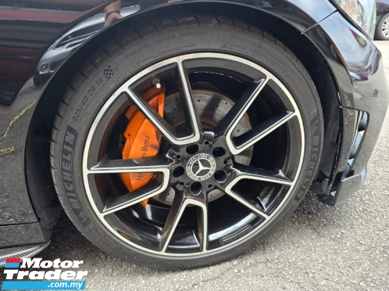 2019 梅赛德斯-奔驰 C 级 C300 2.0cc AMG 线 (CKD) (自由 2 YWRTY) REG 2019