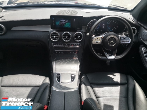 2020 MERCEDES-BENZ GLC-CLASS GLC300 2.0cc AMG Tahun Dibuat 2020 4Matic Mil 30000 km Sahaja Waranti CYCLE Servis Penuh kepada 2025