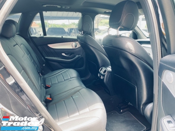 2018 MERCEDES-BENZ GLC 250 2.0 (A) AMG CKD Tahun Sebenar Buat Waranti Percuma