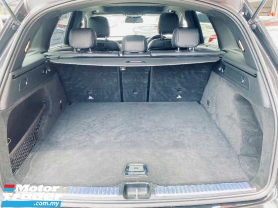 2018 MERCEDES-BENZ GLC 250 2.0 (A) AMG CKD Tahun Sebenar Buat Waranti Percuma