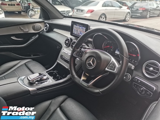 2018 MERCEDES-BENZ GLC 250 2018 Mercedes-Benz GLC250 2.0 But Kuasa Bumbung Panaromik MATIC AMG CKD 