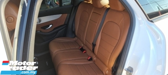 2020 梅赛德斯-奔驰 GLC 级 GLC300 2.0cc AMG 系列 (CKD)(自由 2 Y WRT) REG 2020