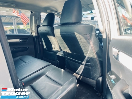 2017 TOYOTA HILUX 2.4 (A) Kulit Rekod Servis Penuh G VNT 64K KM