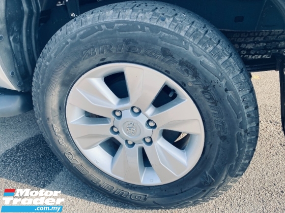 2017 TOYOTA HILUX 2.4 (A) Kulit Rekod Servis Penuh G VNT 64K KM