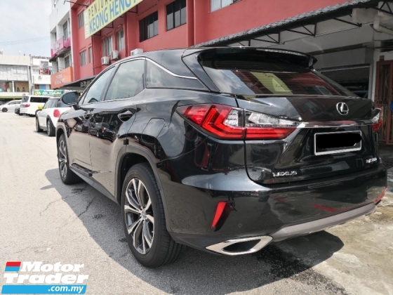 2019 雷克萨斯 RX300 豪华 CBU 年份 2019 完毕 64000 km 唯一提供全方位服务 Lexus Malaysia (( 自由 2 年度保修 ))