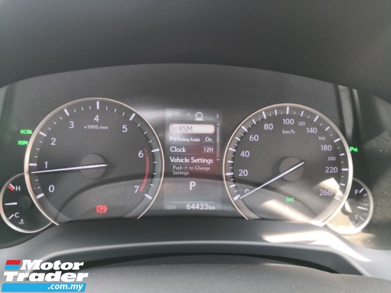 2019 雷克萨斯 RX300 豪华 CBU 年份 2019 完毕 64000 km 唯一提供全方位服务 Lexus Malaysia (( 自由 2 年度保修 ))