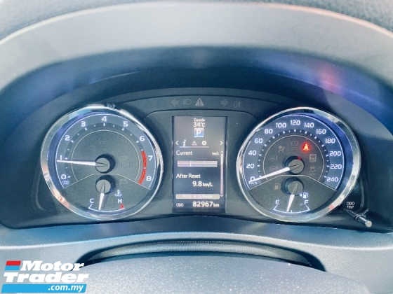 2017 丰田花冠ALTIS 1.8 G FACELIFT 无钥匙启动皮革相机