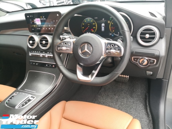 2021 梅赛德斯 - 奔驰GLC GLC200 AMG 2021 新的改头换面完成了45,000公里，只有全方位服务NZ Wheels保修 10.2025