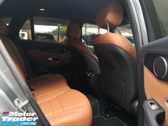 2021 梅赛德斯 - 奔驰GLC GLC200 AMG 2021 新的改头换面完成了45,000公里，只有全方位服务NZ Wheels保修 10.2025