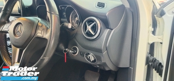 2015 Mercedes Benz GLA 200 1.6cc CBU (A) 1 OWNER, FSR, 76K KM, 2YRS WRRTY