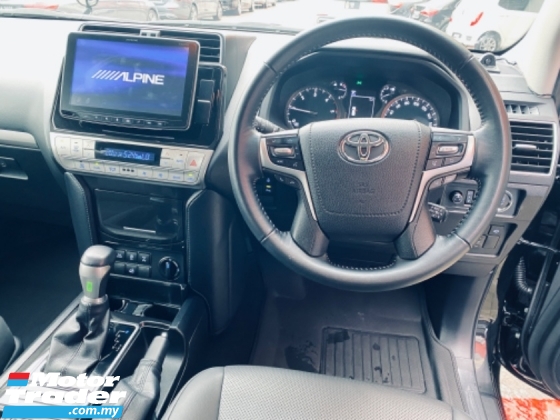2021 TOYOTA PRADO 2.8 TX-L DIESEL Berdaftar 2024 Sunroof 7Seater 