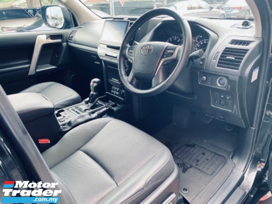 2021 TOYOTA PRADO 2.8 TX-L DIESEL Berdaftar 2024 Sunroof 7Seater 