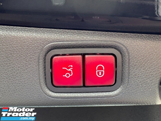 2021 MERCEDES-BENZ E-CLASS E300 AMG CKD Facelift Full Service Under Warranty 