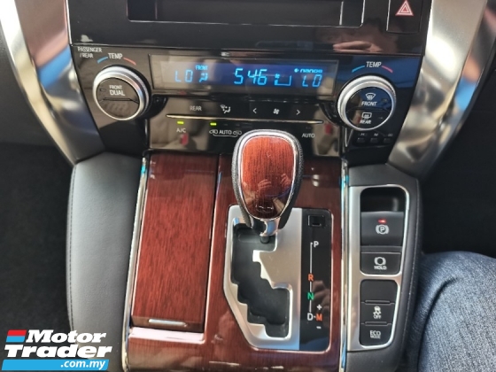 2015 TOYOTA VELLFIRE 2015 丰田Vellfire 2.5 (一个) 电压调节器 2020 