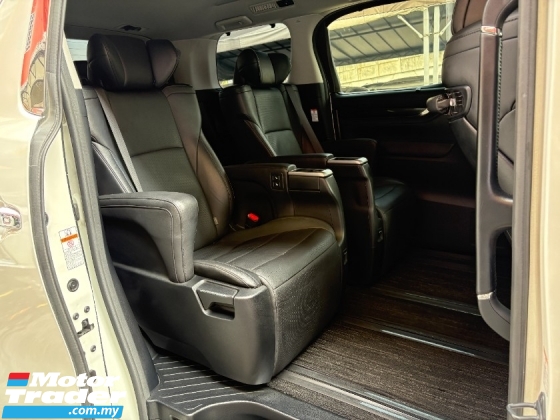 2017 TOYOTA ALPHARD 2.5 SC Facelift Reg 2020 Pilot Seat 360 Kamera 