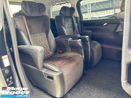 2015 TOYOTA VELLFIRE 2.4 ZG版Facelift Reg 2018 飞行员座椅P/靴子