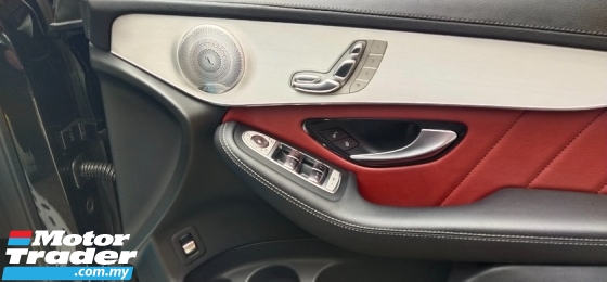 2019 梅赛德斯-奔驰 GLC GLC300 2.0cc AMG 轿跑车 