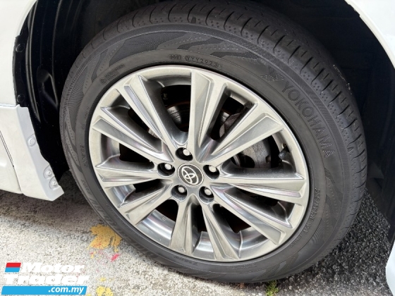 2015 TOYOTA ALPHARD 2.5 (A) Facelift Modelista Kit Leather Seat Camera