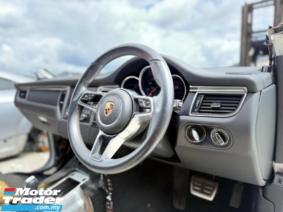 PORSCHE MACAN 2.0 PDK 2016 HALF CUT Performance Part 