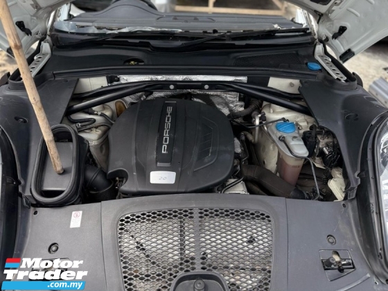 PORSCHE MACAN 2.0 PDK 2016 HALF CUT Performance Part 
