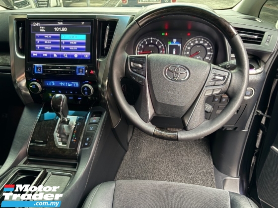 2015 丰田ALPHARD 2.5 注册 2018 改款飞行员座椅免费保修
