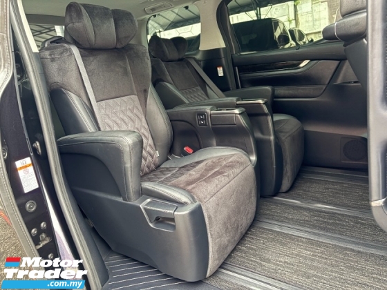2015 丰田ALPHARD 2.5 注册 2018 改款飞行员座椅免费保修