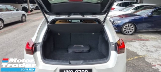 2023 Lexus UX 200 2.0Model mewah CC (CBU) (UW04/2028) REG 2023
