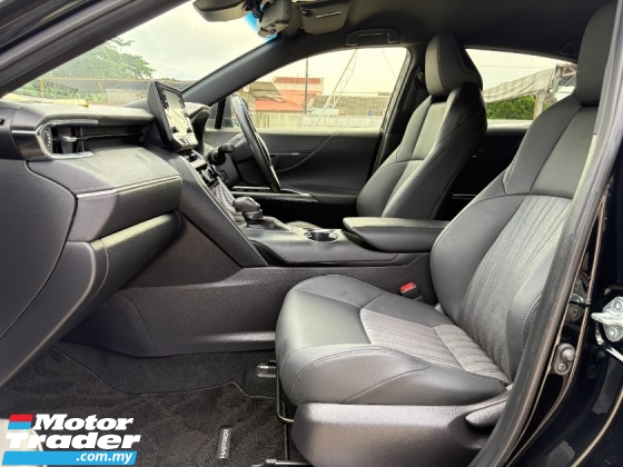 2022 TOYOTA Harrier 2.0 (A) G 17k km selesai jaminan kereta kelas tinggi