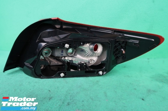 SUZUKI KIZASHI TAIL LAMP LH (NEW) Performance Part 