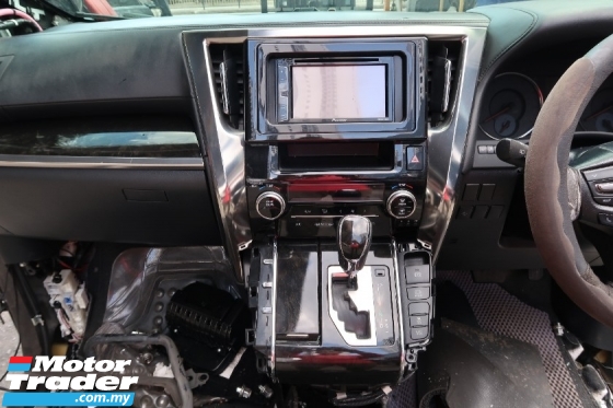 TOYOTA ALPHARD V6 HALF CUT Performance Part 