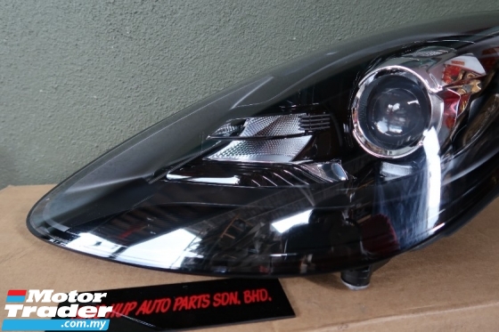 PORSCHE CAYMAN 718 HEADLIGHT LH Performance Part 