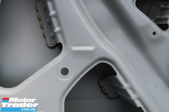 TOYOTA VOXY REAR BONNET Performance Part 