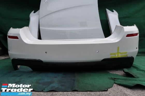 BMW F10 BUMPER Performance Part 