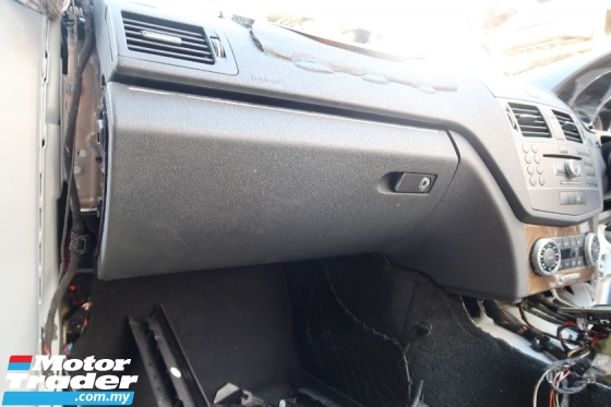 MERCEDES W204 CGI HALF CUT Performance Part 