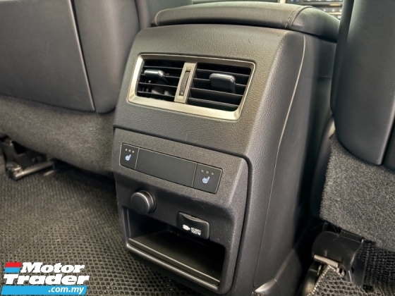 2017 Lexus Rx200t Panaromic Roof 360 Jaminan BSM Boot Kamera Kamera