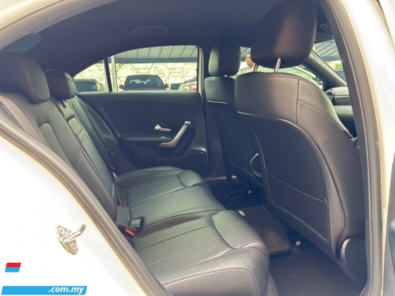 2023 MERCEDES-BENZ A-CLASS A200 1.3 CKD 20k km Rekod Perkhidmatan Penuh UW 2027