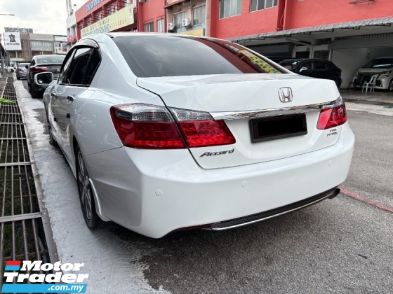 2013 HONDA ACCORD 2.0 VTI-L相机皮革座椅钥匙免费保修