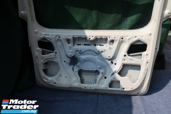 TOYOTA ALPHARD REAR BONNET Performance Part 