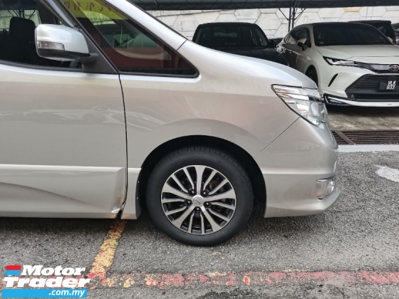 2017 Nissan Serena Nissan Serena 2.0cc S-Hybrid高速公路明星 (一个)