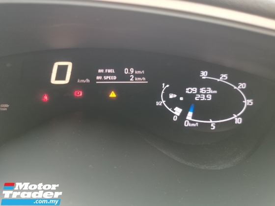 2017 Nissan Serena Nissan Serena 2.0cc S-Hybrid高速公路明星 (一个)