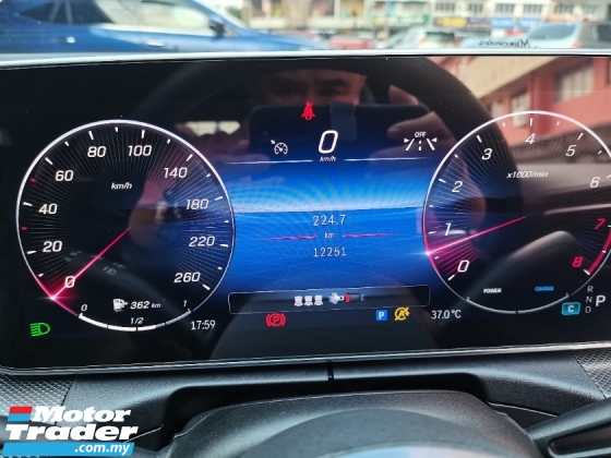 2023 MERCEDES-BENZ C-CLASS Mercedes Benz C200 (CKD)  Avantgarde
