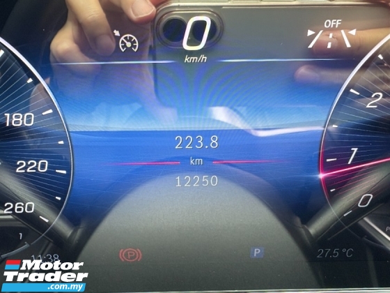 2023 MERCEDES-BENZ C-CLASS C200 1.5 (A) CKD 12K KM Done Full Service UW2028